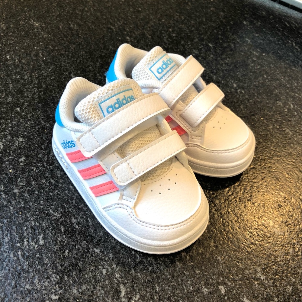 Adidas Toddler size 4 white sneakers